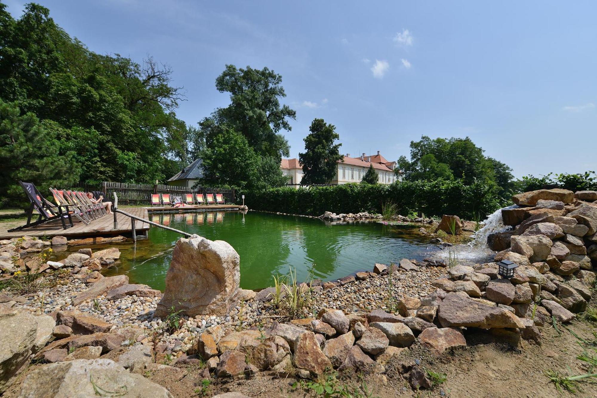 Maxmilian Lifestyle Resort Louceň Bagian luar foto
